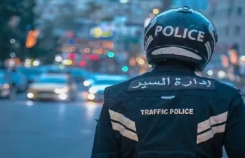 إدارة السير تضبط سائق تكسي غير مرخص في وسط البلد