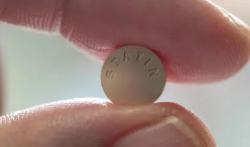 العلماء يكتشفون أخيراً سبب آلام العضلات الناتجة عن أدوية الكوليسترول