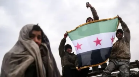 الجيش السوري يسيطر على أكبر حقل نفطي في البلاد ويتهم قسد بـ(تفجير جسرين رئيسين على نهر الفرات)