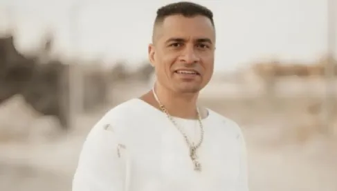 لإحياء حفل زفاف دون مقابل.. حسن شاكوش يضع شروطا على العروسين