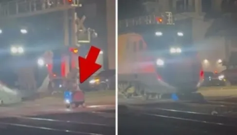 Tragic End for an Autonomous Delivery Worker.. The Moment a Train Crushes a Robot Stuck on the Tracks