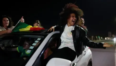 لقب أفريقيا يمنح السنغال يوماً تاريخياً بإجازة مدفوعة