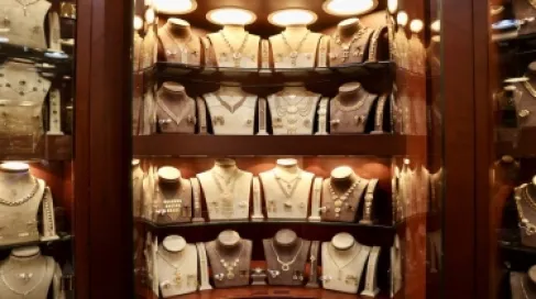 الاردن .. انخفاض سعر بيع غرام الذهب عيار 21 محليا 20 قرشا