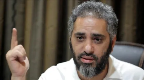 محمد فضل شاكر: الإفراج عن والدي قريباً