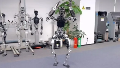 Chinese Humanoid Robot Captures Attention