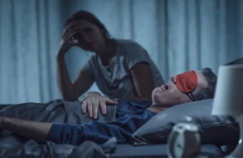 لماذا لا يستيقظ من يشخر رغم ضوضائه؟