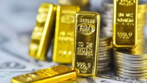 الذهب يكسر حاجز 4700 دولار للمرة الأولى في تاريخه