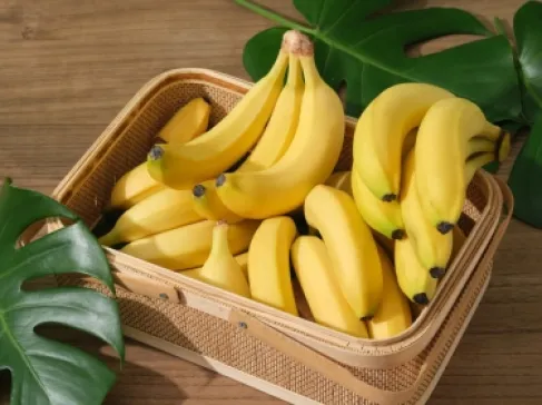 كيف يؤثر توقيت تناول الموز على الأداء الرياضي؟