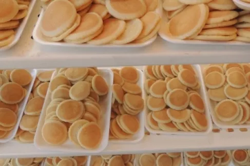 Awameh Stable.. and the price of standard Qatayef will be sold at 1.25 dinar and Asafiri at 1.5 dinar