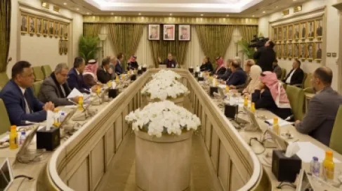 توصية بمتابعة مواقع وأماكن بيع الحطب للتأكد من مصدرها