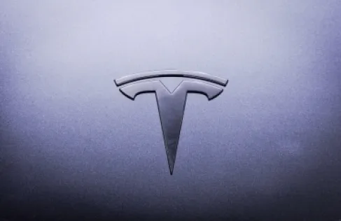 تسلا تعيد إحياء (Dojo3) لإطلاق شريحة ذكاء اصطناعي في الفضاء