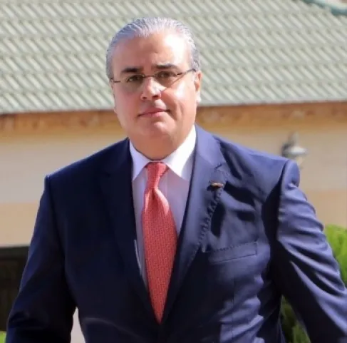 البدور يجري ترفيعات واسعة بين كوادر الصحة - اسماء