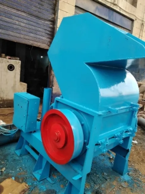 الأردن.. وفاة عامل سقط في (جاروشة)