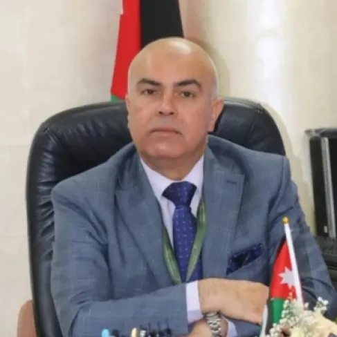 الخلايلة يطلب شراء 400 كرسي لموظفي الضمان الاجتماعي