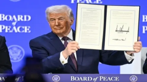 Trump Formally Signs the Peace Council Charter