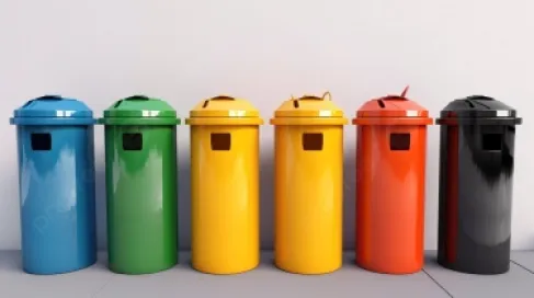 وزارة البيئة توزع 500 حاوية بلاستيكية على بلديات الشمال