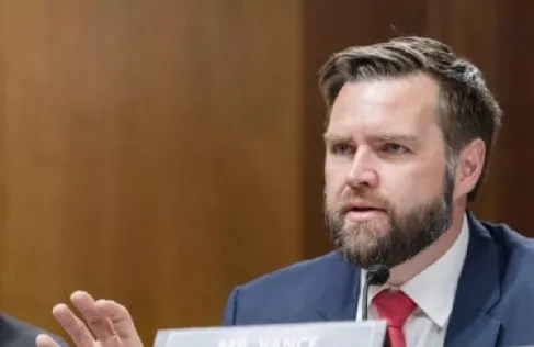 نائب ترمب: يجب أن يكون لنا حصة من ثروات وموارد غرينلاند