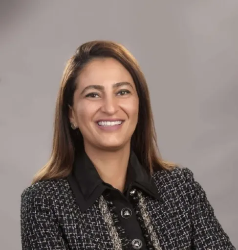 دينا البشير تؤكد رفض التهجير