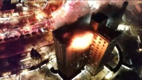 New York: Evacuation of 150 Apartments Following a Building Fire - Video