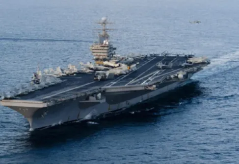 حاملة الطائرات لينكولن تتجه إلى بحر العرب وإيران تهدد بضرب القواعد الأميركية