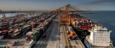 Rise of Saudi Non-Oil Exports by 20.7% in November 2025