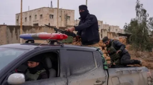 الحكومة السورية تمدد وقف إطلاق النار مع قسد 15 يوماً