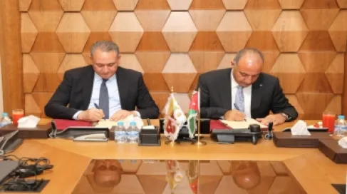 Ministry of Environment and Greater Amman Municipality Sign Agreement to Provide Hanging Containers in Public Places