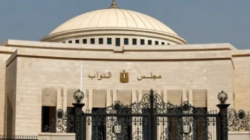 مصر تضبط عالم الأطفال الرقمي.. بقانون جديد