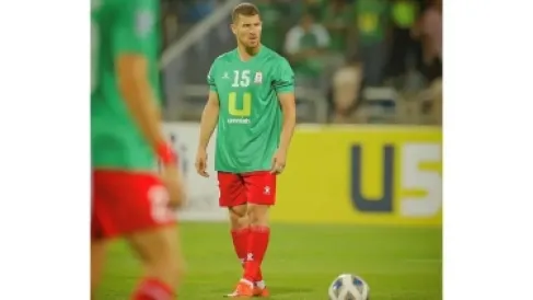 الوحدات يضم العوضات الداوود