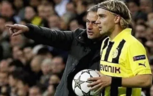 قصة خيالية تكشف استغلال مورينيو للاعب منافس في 2014