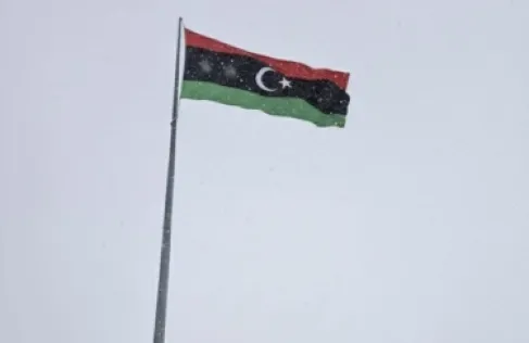 ثلوج نادرة تغطي شوارع طرابلس وتحول العاصمة الليبية إلى لوحة شتوية