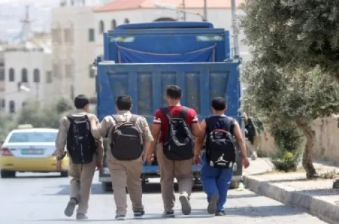 مقارنة بين المدارس الحكومية والخاصة والدولية في الأردن… أيهم أفضل لطفلك؟