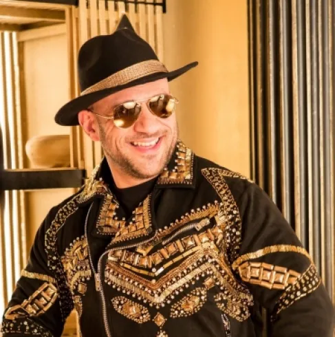 مي كمال الدين تثير الجدل حول أسباب طلاقها من أحمد مكي