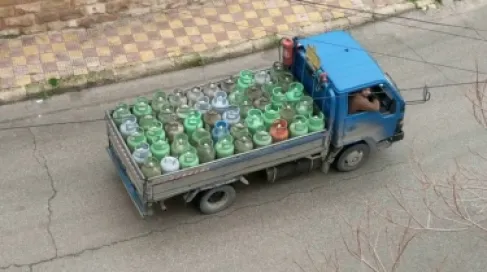 من المومني إلى الشواربة حول موزعي الغاز