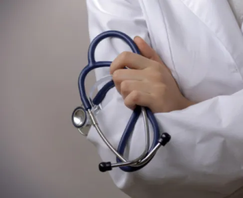 اجتماع نيابي لمناقشة الضريبة المفروضة على أطباء القطاع الخاص