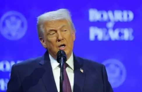 ترمب : أسطول رائع آخر يتجه الآن نحو إيران