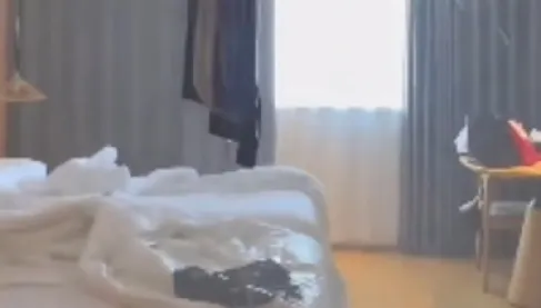 ذكاء خارق أم استهتار قاتل؟.. كيف أغرق سائح فندقاً صينياً وهو يحاول تجفيف ثيابه؟