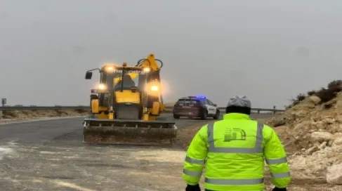 الأشغال: معالجة غالبية البؤر الساخنة ومواصلة الاستعداد لموسم الشتاء