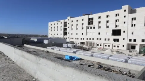 تمديد 5 مسارات نقل عام لخدمة مستشفى الأميرة بسمة الجديد