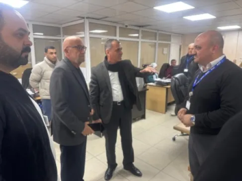 وزير المياه يقوم بزيارة مفاجئة لـ (مياهنا)