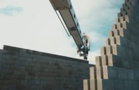 دبي تعلن عن مشروع أول فيلا ذكية تُبنى بالكامل بالروبوتات والأنظمة الآلية