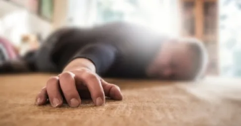 ما سبب فقدان بعض الأشخاص وعيهم بعد رؤية الدم؟