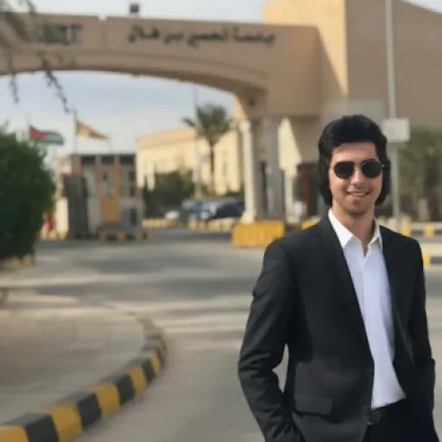 تهنة لـ (زيد الطراونة ) بمناسبة تخرجه من جامعة الحسين بن طلال بتقدير (جيد جداً)