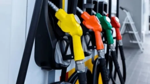 الأردن: تراجع سعر بنزين 90 إلى 81 قرشا لأول مرة منذ 4 سنوات ونصف