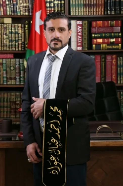 محمد أحمد عواد يتخرج بتقدير (ممتاز) في اللغة العربية وآدابها من جامعة الطفيلة التقنية