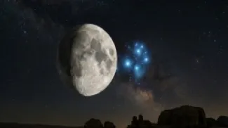 صورة معدة عبر الحاسوب توضح اقتران القمر بالثريا. (الجمعية الفلكية الأردنية)