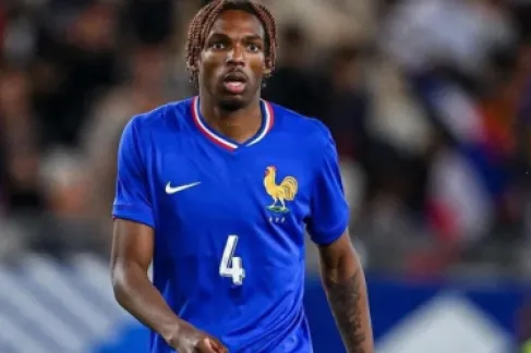 ليفربول يضم أحد أكثر المدافعين الشباب موهبة في العالم