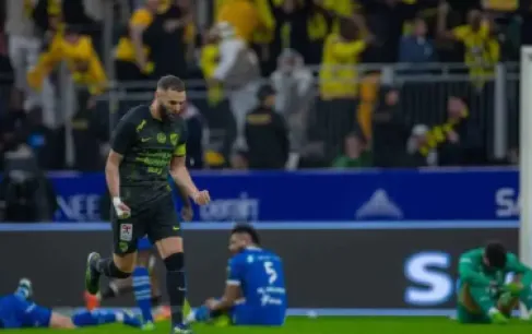 بنزيمة رفض يوفنتوس.. ويميل إلى الهلال