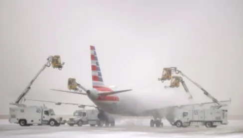 أمريكا: إلغاء 1100 رحلة جوية بسبب عاصفة ثلجية