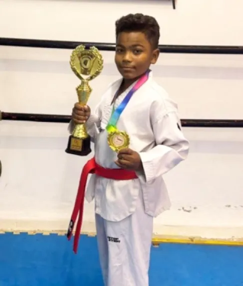 عمرو احمد العاصي يفوز بذهبية بطولة اسود الهاشمي